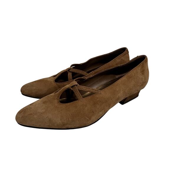 Vintage 1980's fawn brown suede leather Mary Janes classic low heel shoes - Picture 3 of 12